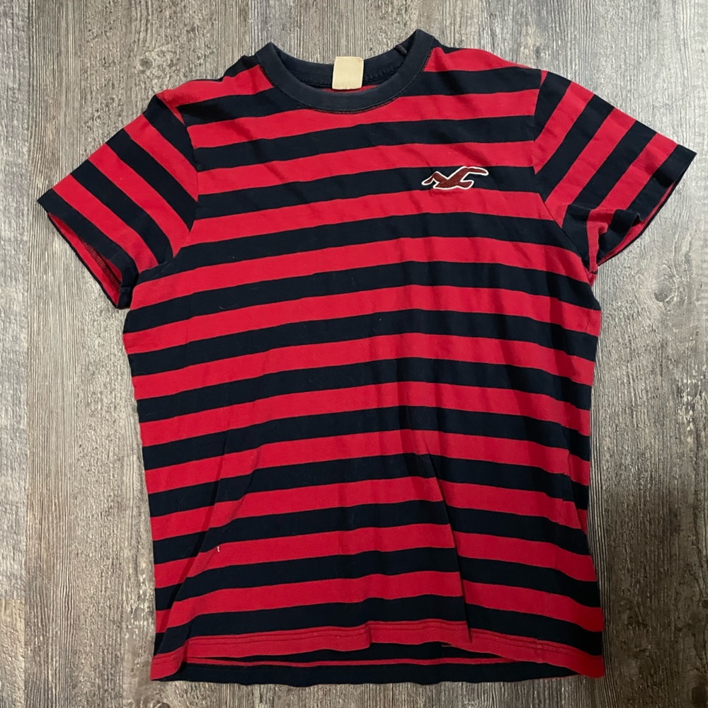 Boys Hollister t-shirt